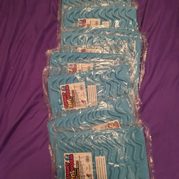 Gummy Worm Silicone Mold - Blue - Picture 2 of 4